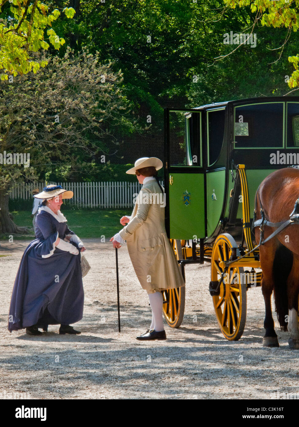 In einer historischen Neuschöpfung von 1777 Besuche Martha Washington Colonial Williamsburg, VA. Stockfoto