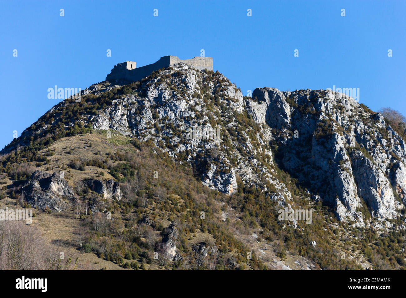 Die Hügel Festung Montségur, einer ehemaligen Hochburg der Katharer, Midi-Pyrenäen, Frankreich Stockfoto