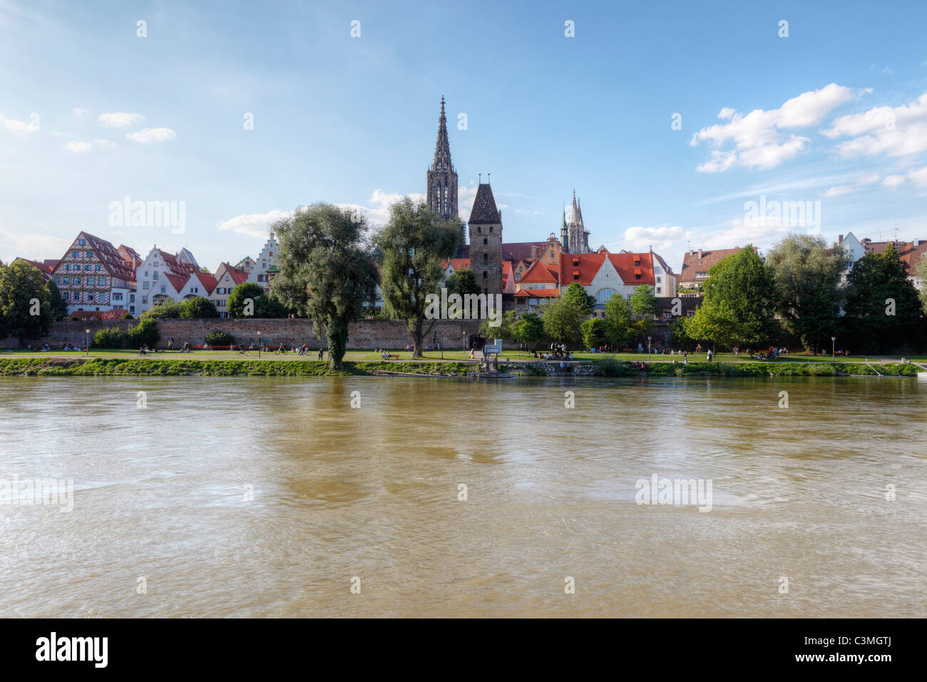 Deutschland, Bayern, Baden-Württemberg, Schwaben, Blick auf Ulm mit Ulmer Münster Stockfoto