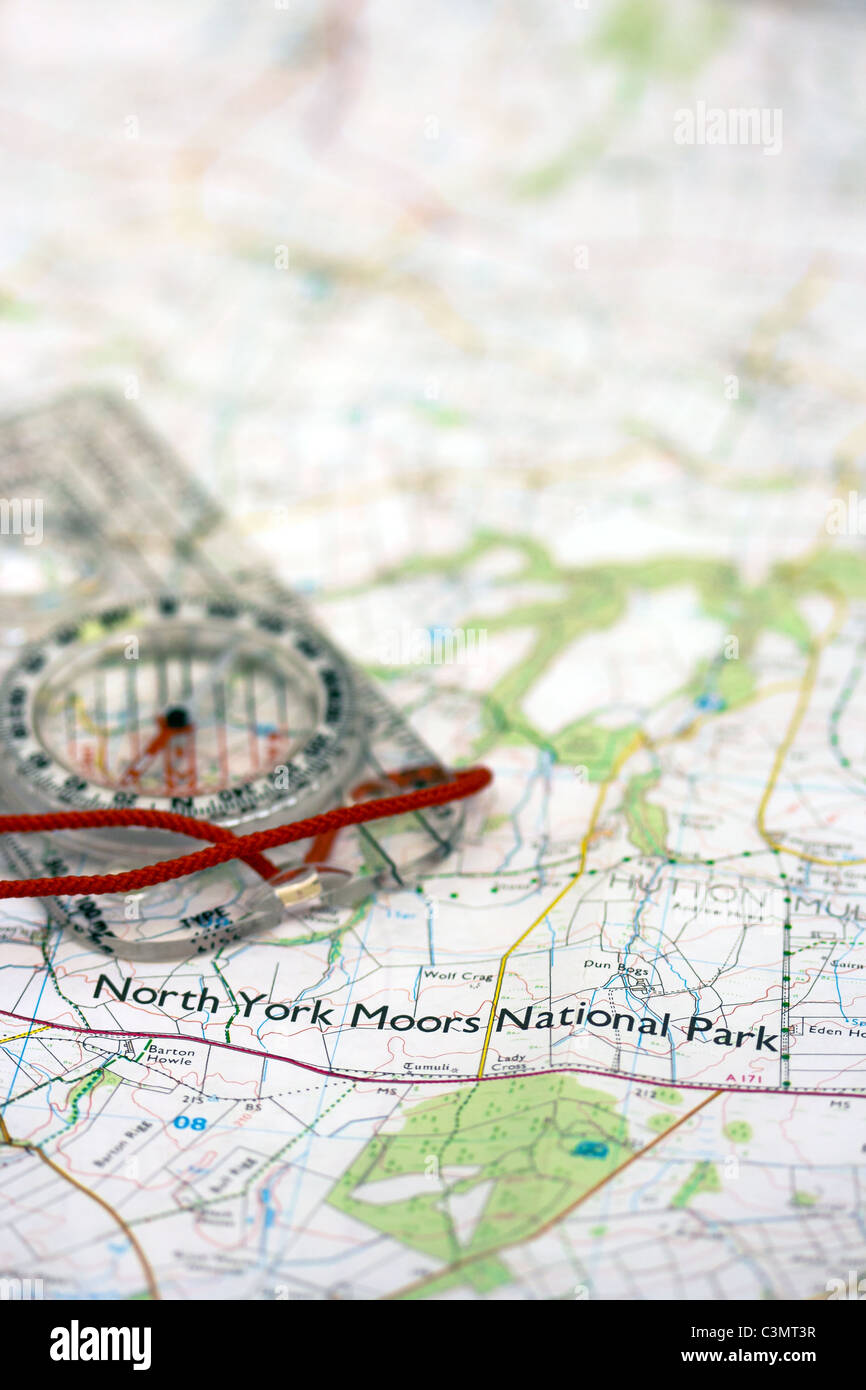 Karte von North Yorkshire Moors Nationalpark mit Namen des Parks im Fokus und Fett mit einem Kompass Stockfoto