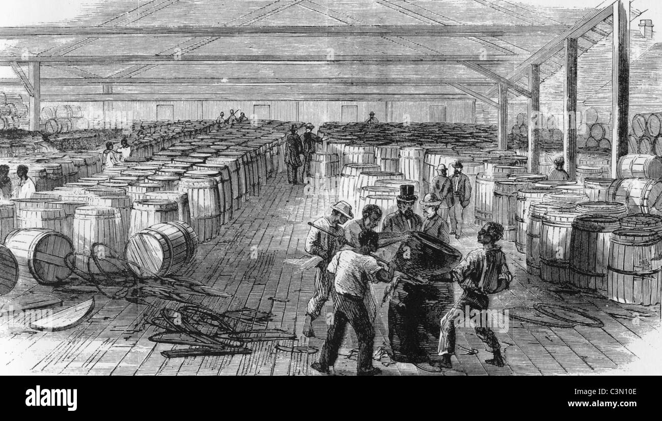 Sklaverei amerikanischen Sklaven arbeiteten in einem Tabaklager in Richmond Stockfoto