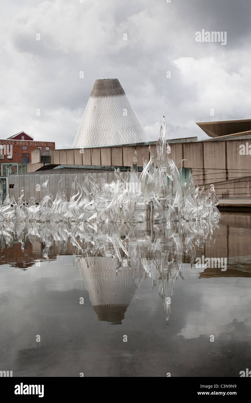 Fließend Schritte von Künstler Martin Blank in das Museum of Glass Stockfoto