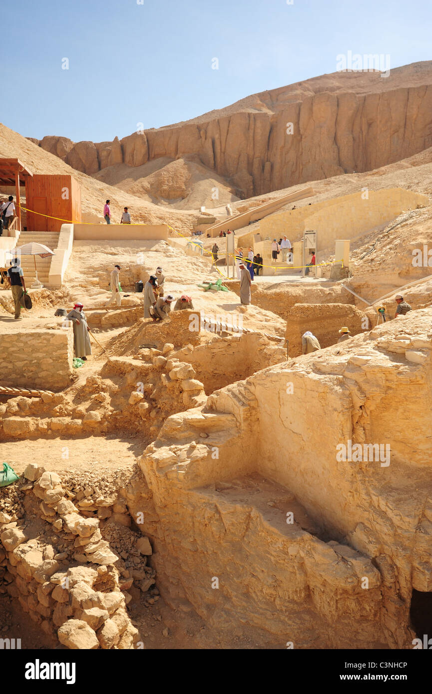 Afrika Naher Osten Ägypten ägyptischen Luxor Nil Tal der Könige Archäologen Antiqueties und antike Gegenstände zu finden Stockfoto