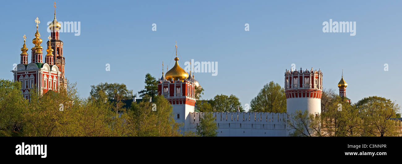 Panorama von Kuppeln und Türme der Nowodewitschi-Kloster Stockfoto