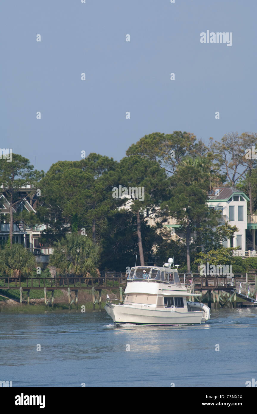 Sullivans Island, South Carolina. Segeln der intracoastal Wasserstraße zwischen Charleston und Georgetown. Stockfoto