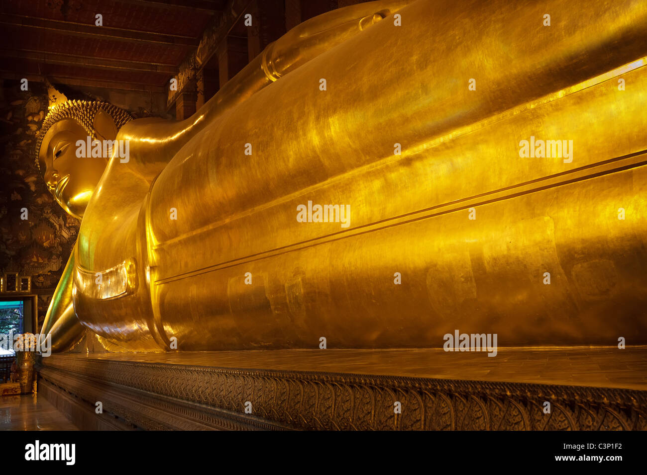 großen goldenen liegenden Buddha Tempel Wat Pho, Bangkok, thailand Stockfoto