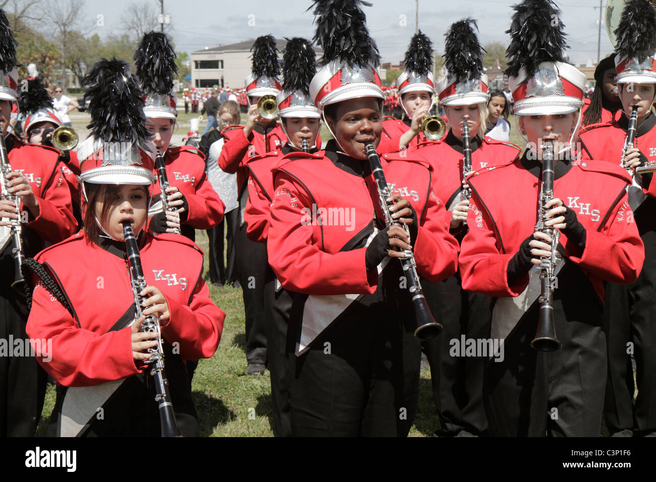 Plant City Florida, South Evers Street, Florida Strawberry Festival, Grand Parade, High School Band, üben, Bühnenbereich, Studenten Bildung Welpen Stockfoto
