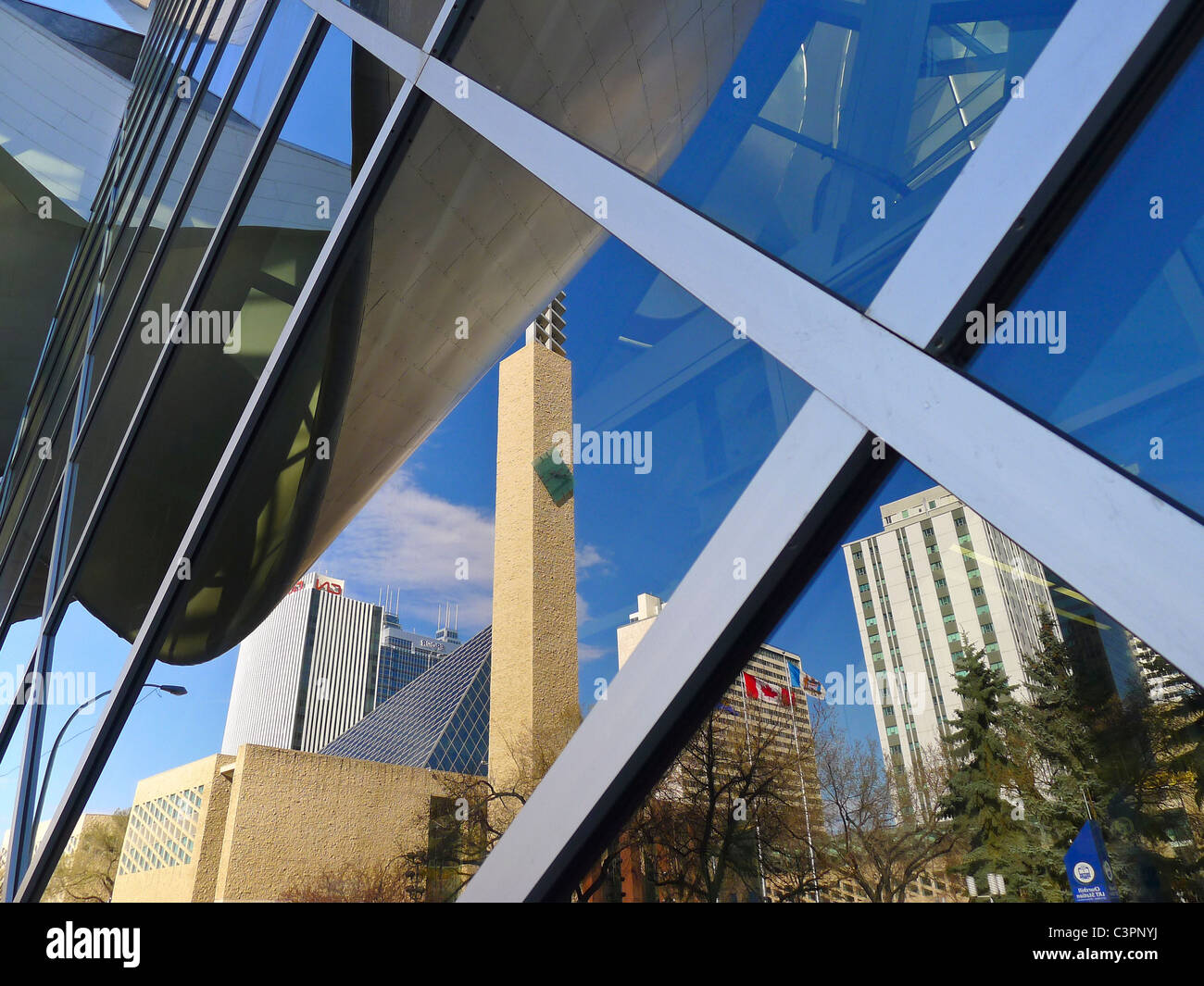 Kanadische Städte, Art Gallery of Alberta und City Hall, Edmonton Alberta, Kanada. Stockfoto