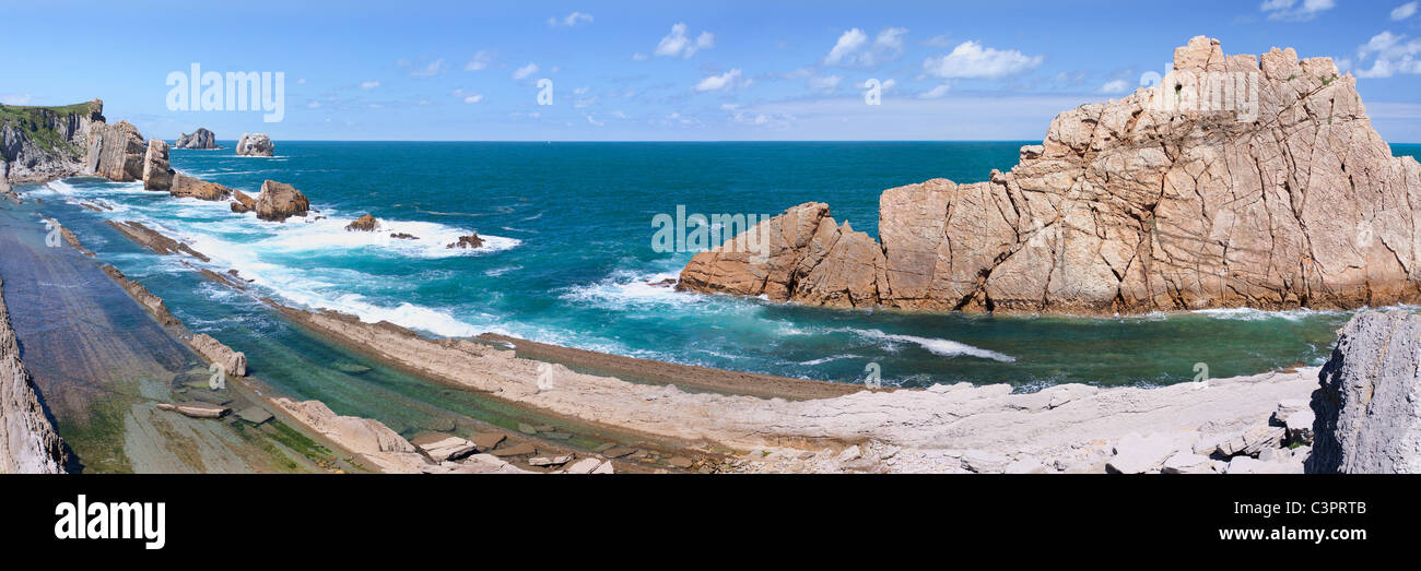 Golf von Biskaya-Küste (Kantabrien, Spanien) Stockfoto