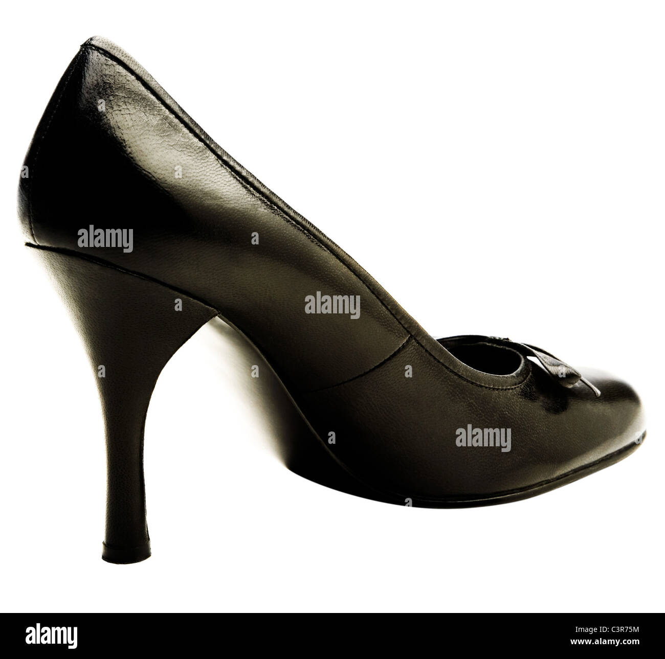 Stilvolle high Heels von Schwarz auf weiß isoliert Stockfoto