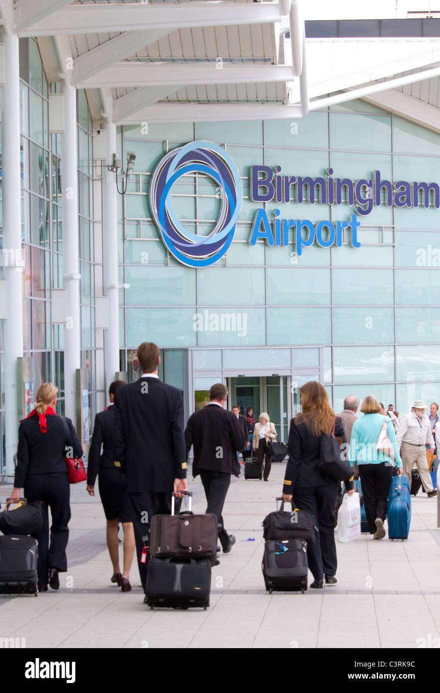 Terminalgebäude am Flughafen Birmingham, West Midlands. Stockfoto