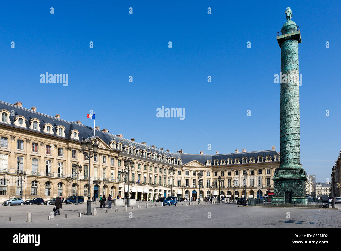 Das Hotel Ritz, Justizpalast und Spalte von Napoleon, Place Vendome, Paris, Frankreich Stockfoto