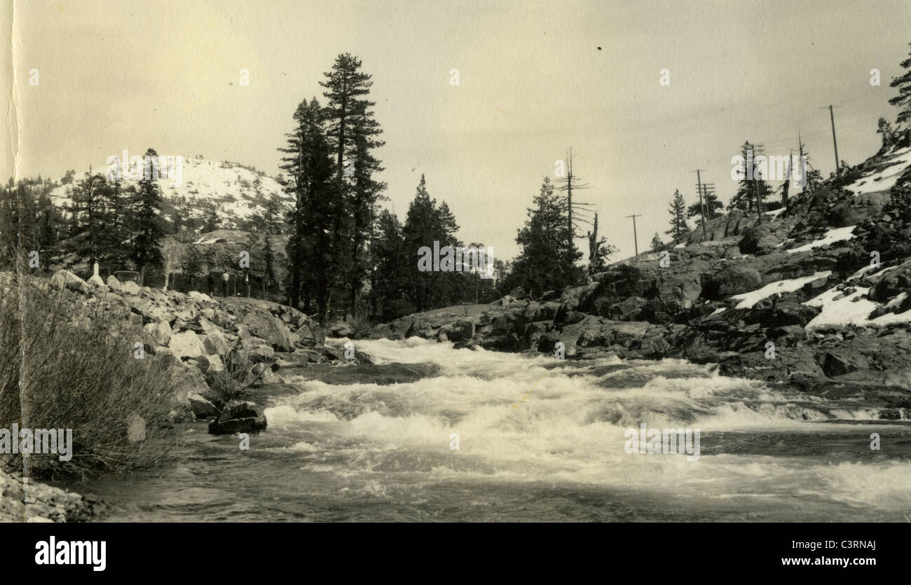 Yuba River northern California 1940 California Tourismus Reisen Weg Stromschnellen frisch Stockfoto
