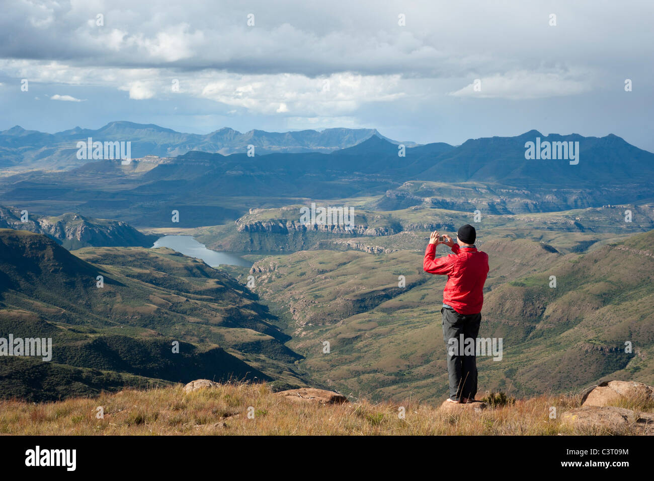 Wanderer mit dem Fotografieren in den Bergen Witteberge, Südafrika Stockfoto