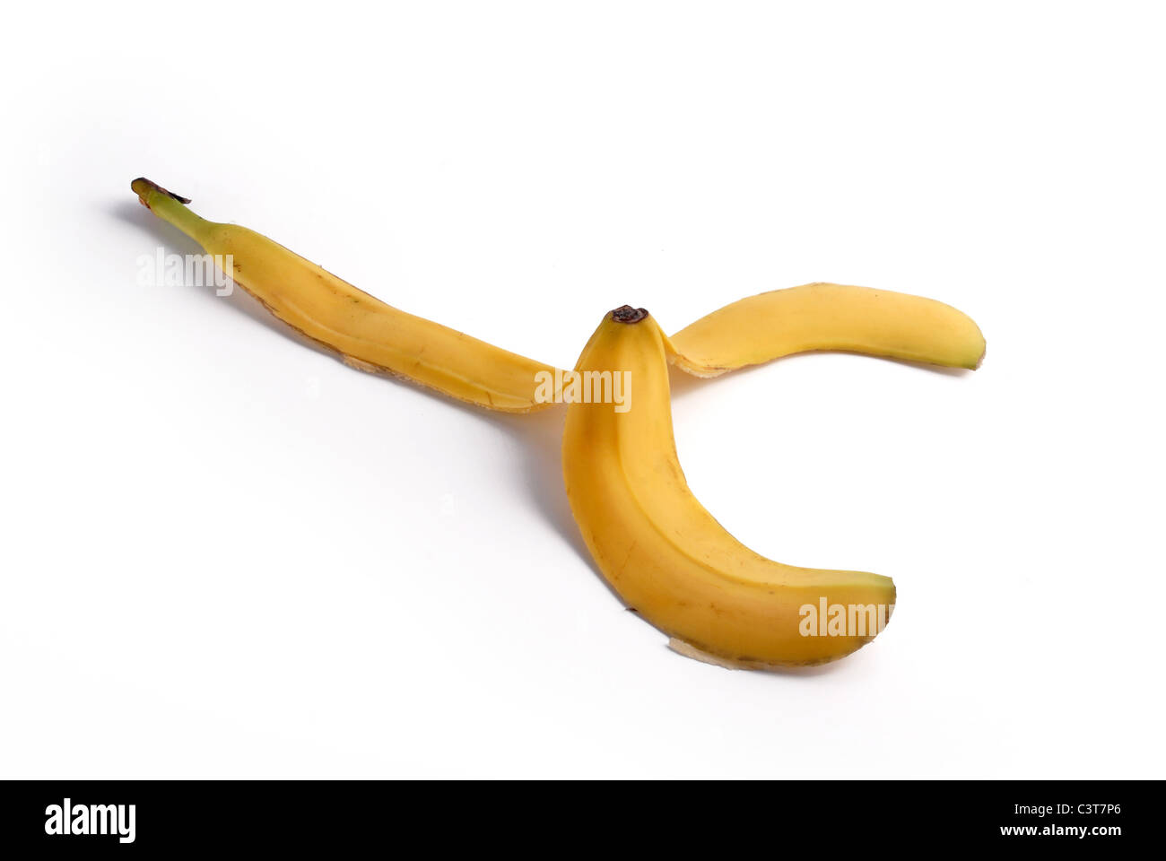 Bananenschale. Gelbe Schale Obst isoliert auf weißem Hintergrund Stockfoto