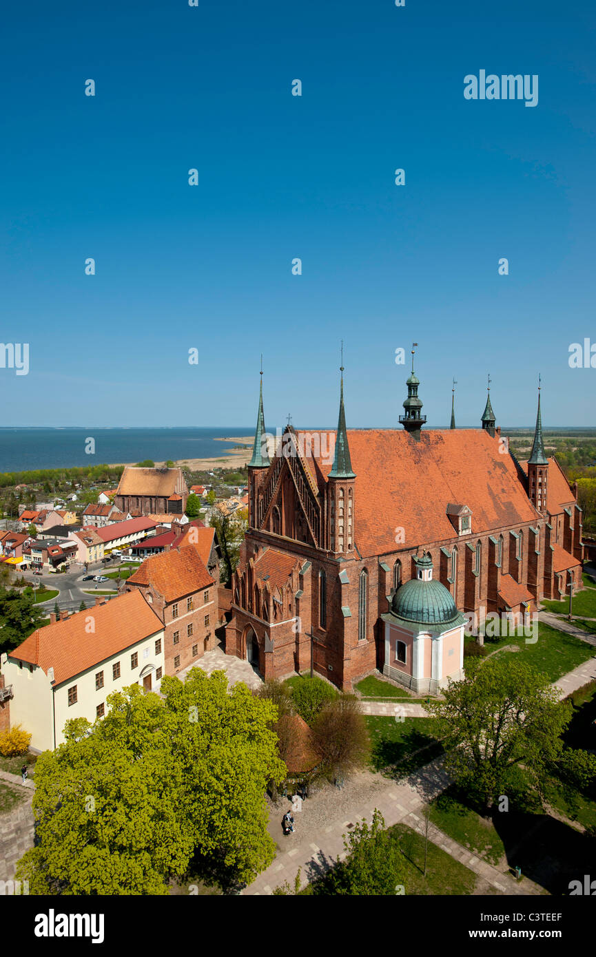 Blick vom Wehrturm aus der Kathedrale und das Frische Haff, Frauenburg, Region Ermland, Polen Stockfoto