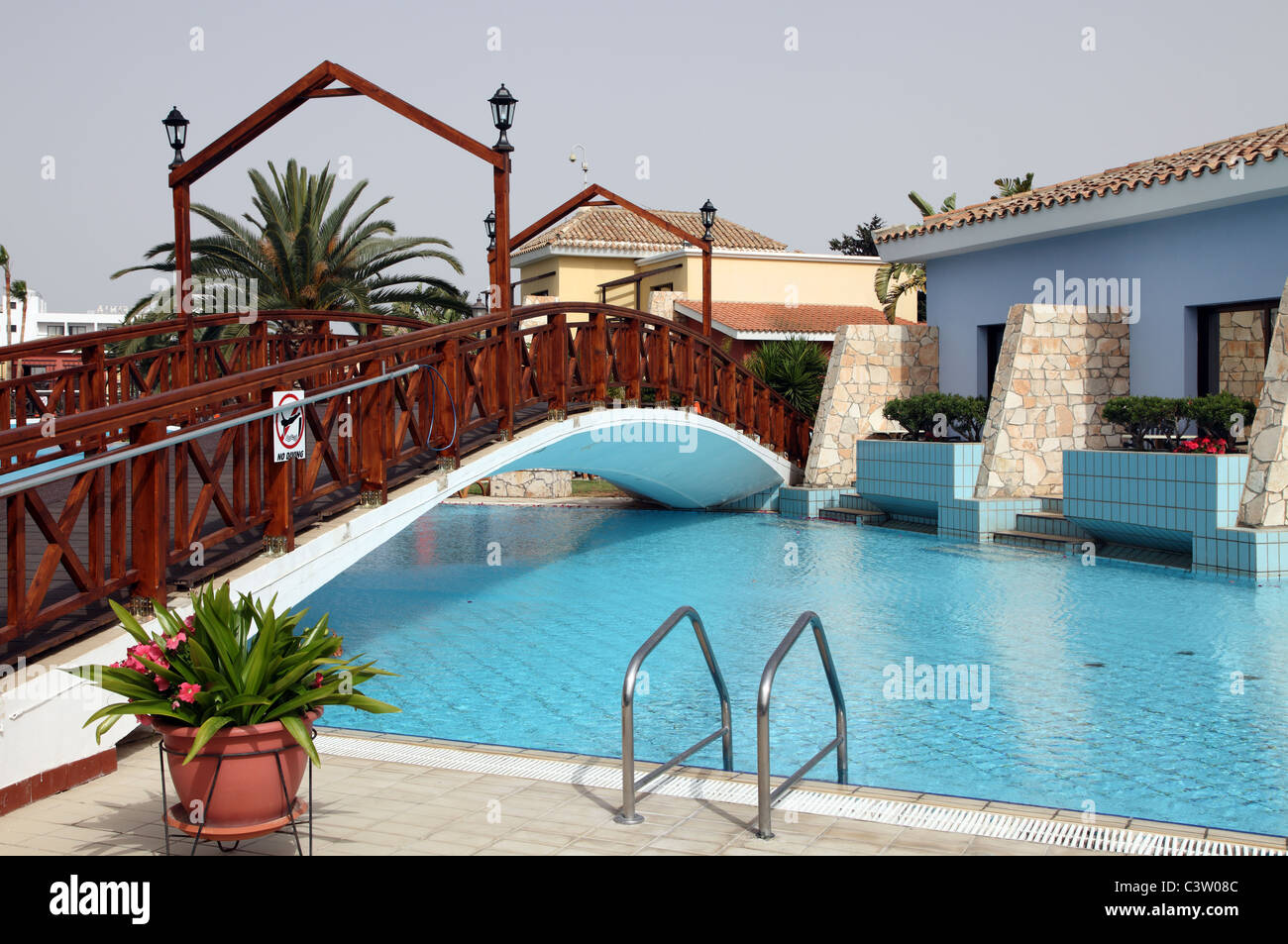 am Pool Schlafzimmer, Aeneas Hotel, Ayia Napa, Zypern Stockfoto