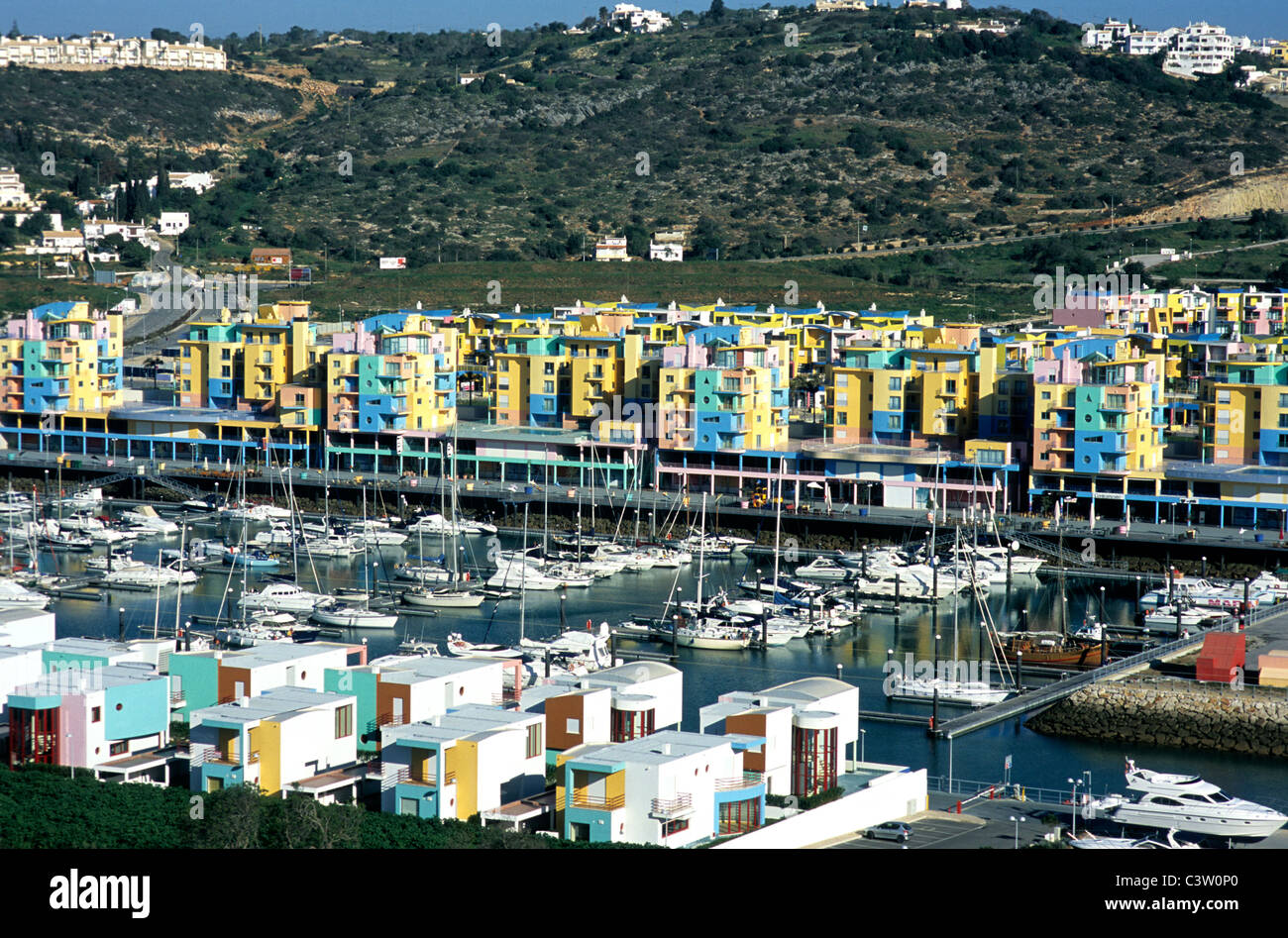 Albufeira Yachthafen, befindet sich an der Algarve an der Küste des südlichen Portugal Stockfoto