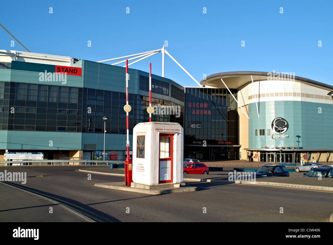 Ricoh Arena des Coventry City FC. Dies dient auch als Veranstaltungsort für Konzerte, mit Bands wie Oasis, rosa und Take, die Stockfoto