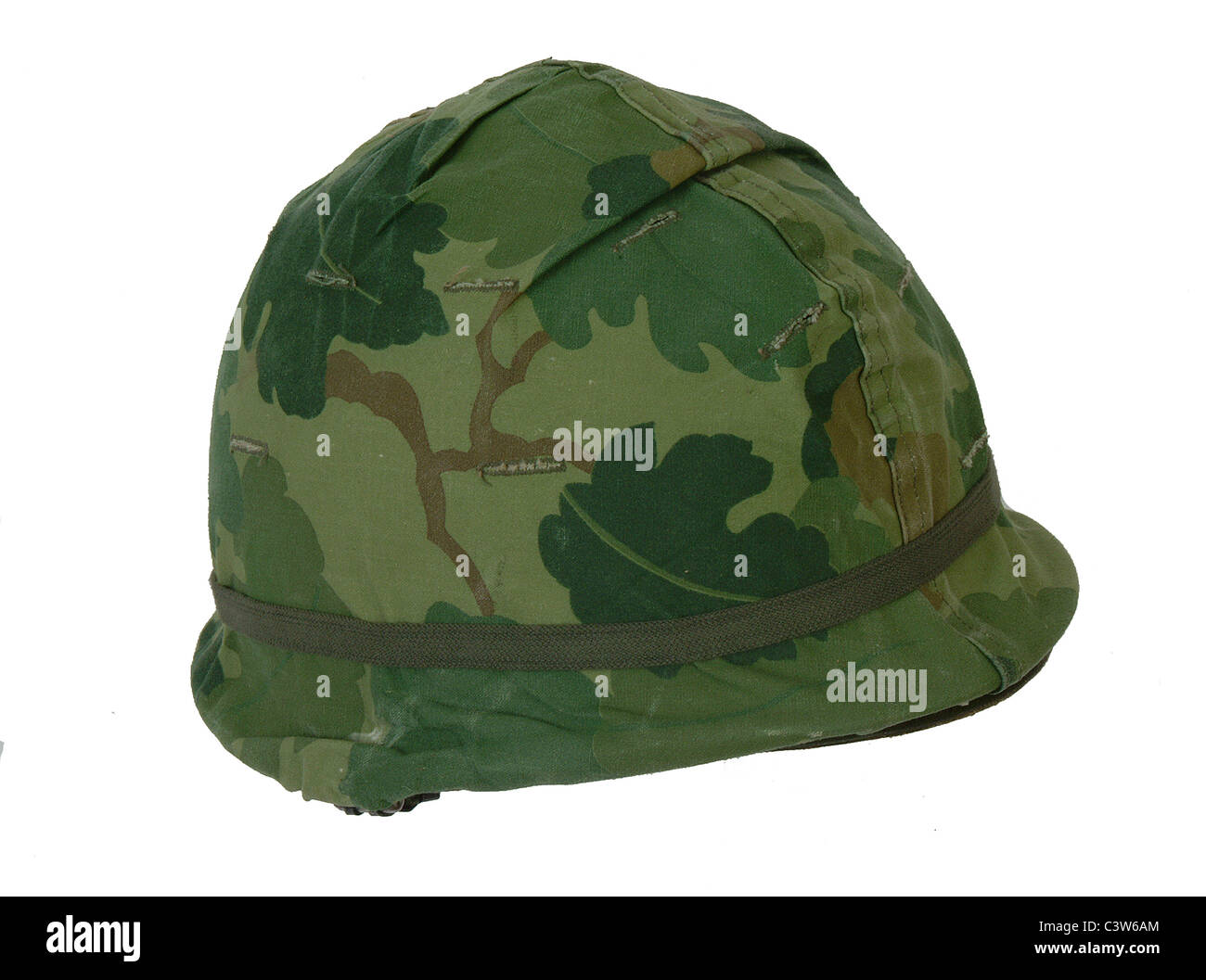 US Armee M1 combat Helm aus dem Vietnamkrieg. Stockfoto