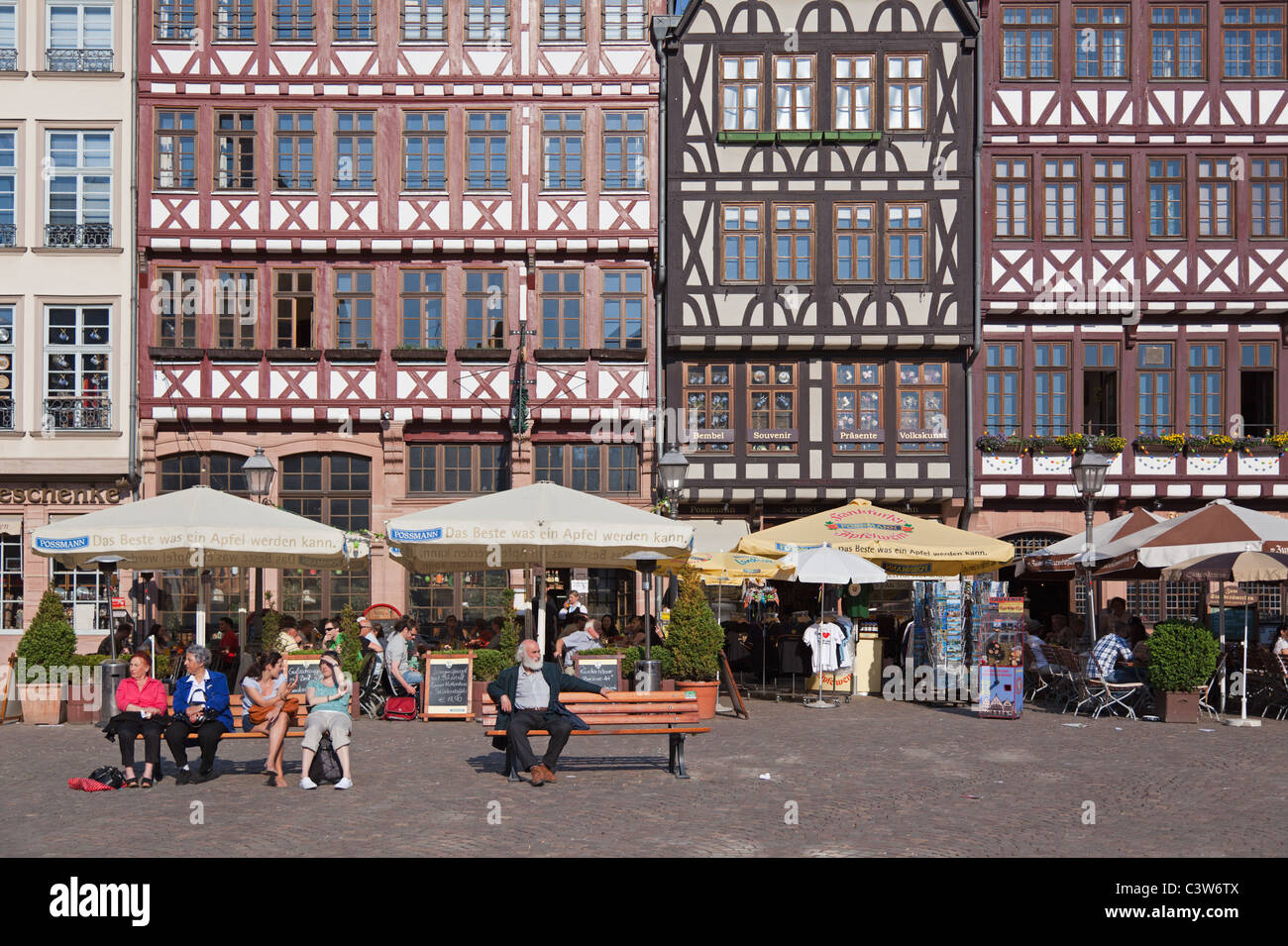 Eine Feder Ansicht des Frankfurter Römers (Römerberg), eines der historischeren Quadrate in der Stadt. Stockfoto