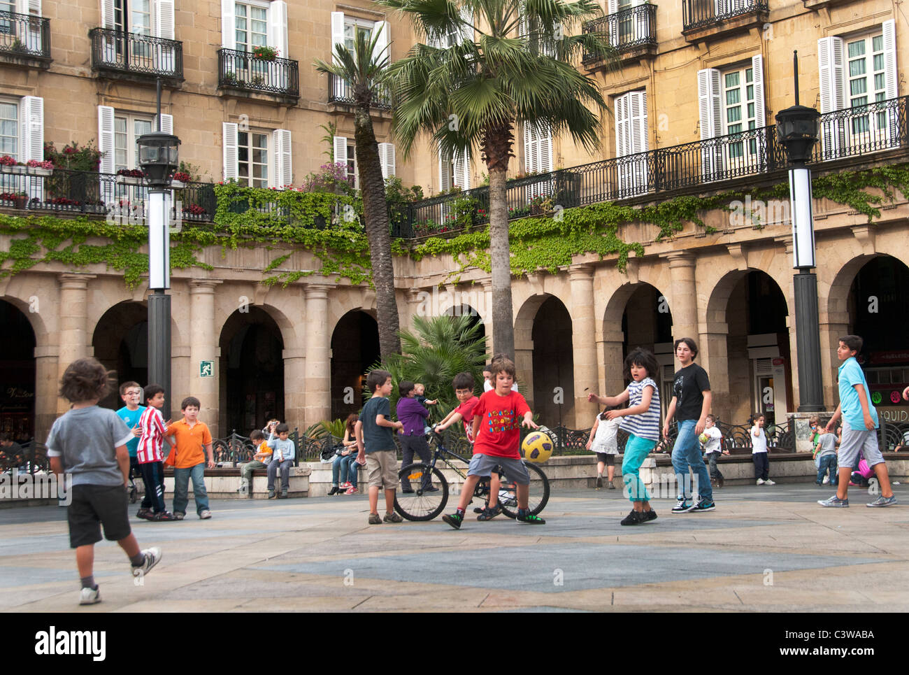 Bilbao Spanien Spanisch baskischen Land Plaza Nueva Kinderspielplatz Stockfoto