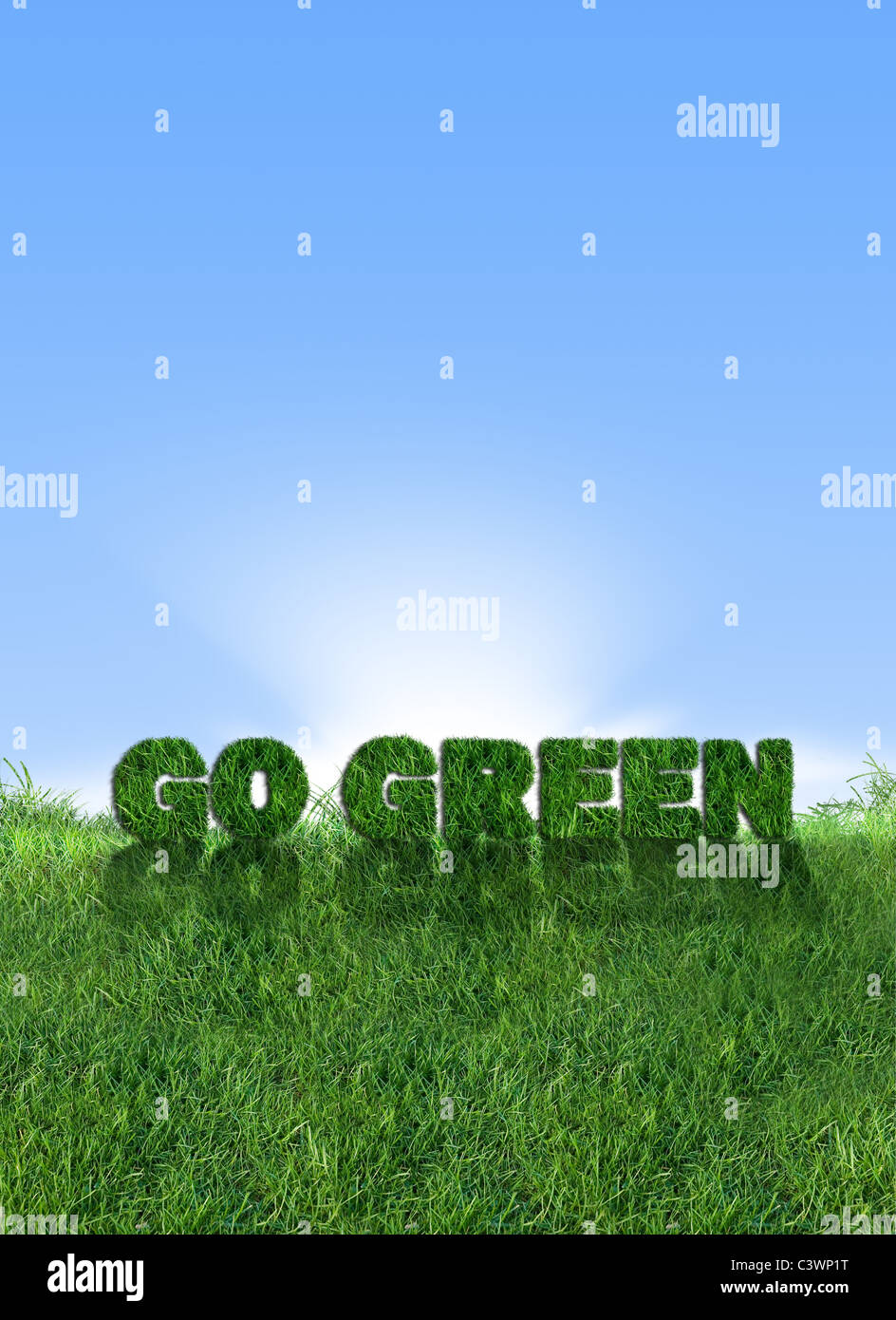 Strukturierte gehen grünes Schild frisches Gras. Klarer blauer Himmelshintergrund. Stockfoto