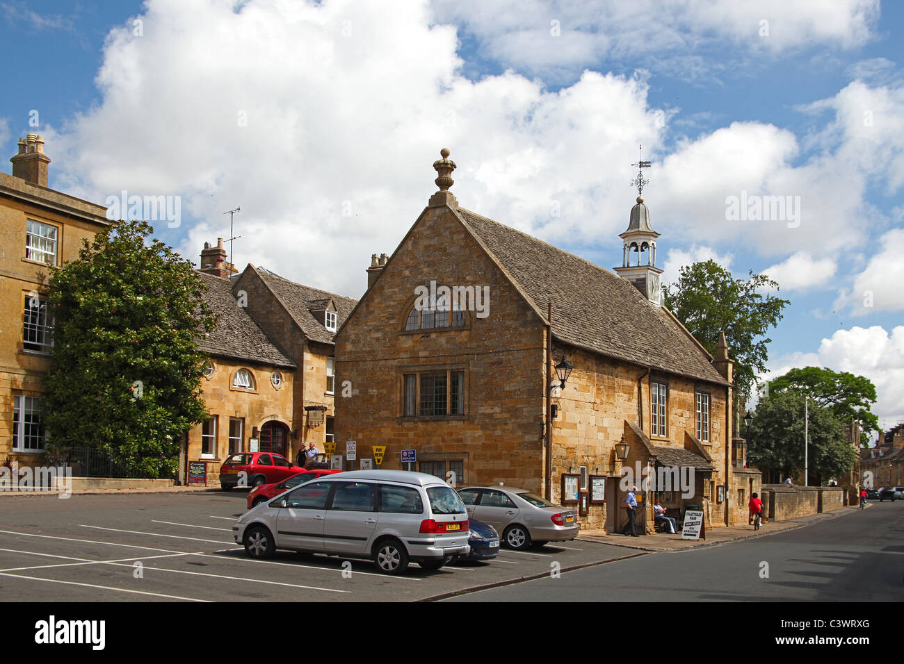 Das Rathaus auf der High Street in Chipping Campden, Gloucestershire, England, UK Stockfoto