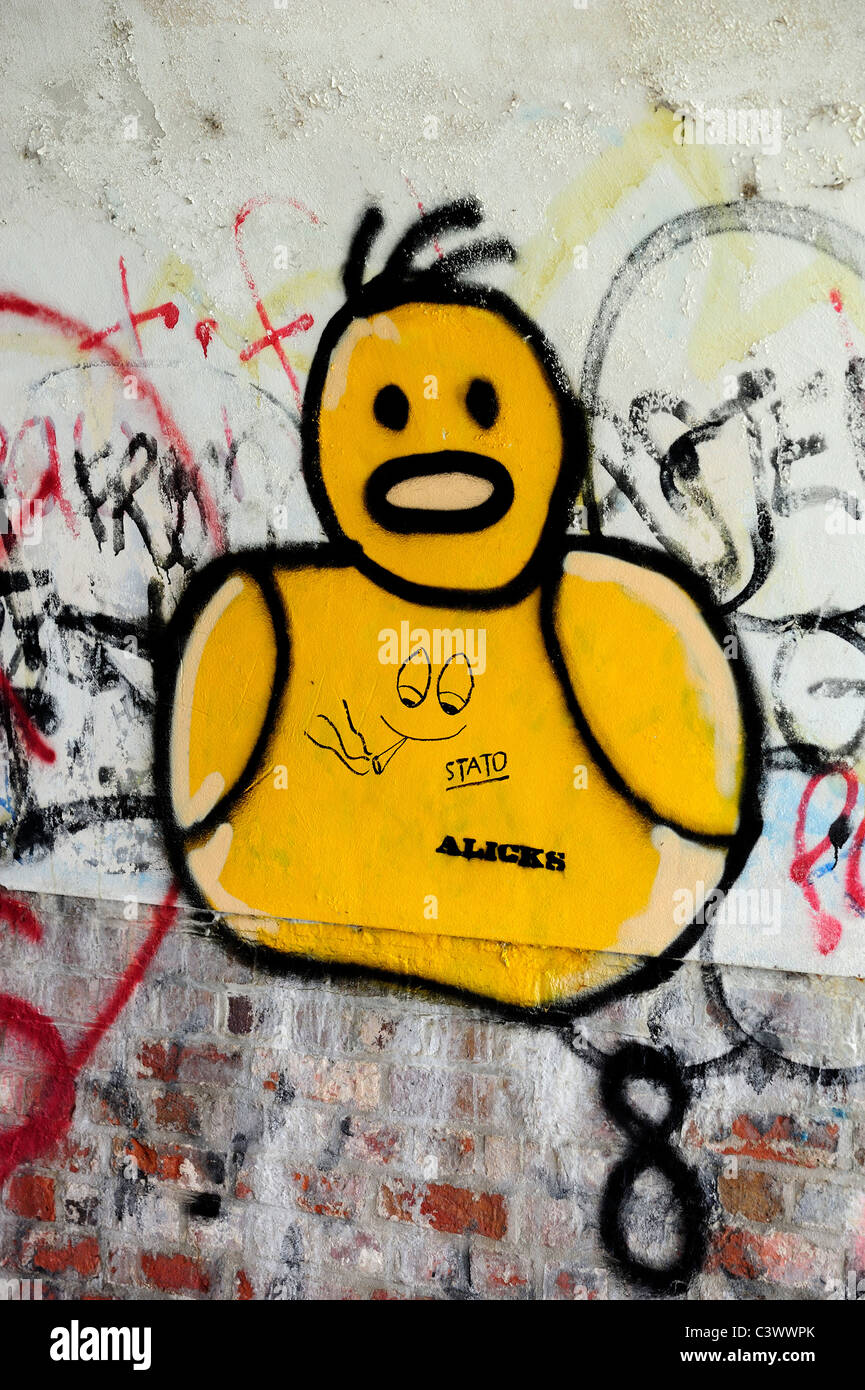 Graffiti von gelben Ente England uk Stockfoto