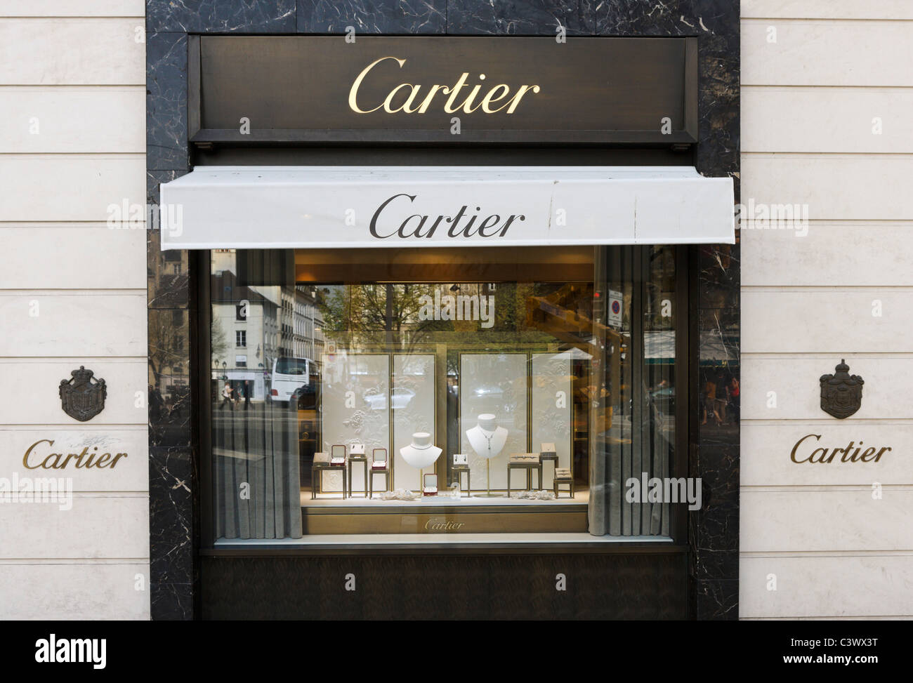 Cartier store shop -Fotos und -Bildmaterial in hoher Auflösung – Alamy
