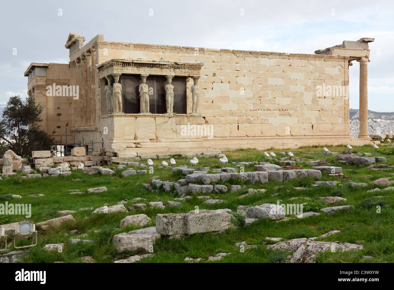 Erechtheion ist einem alten griechischen Tempel auf der Nordseite von der Akropolis in Athen, Griechenland Stockfoto