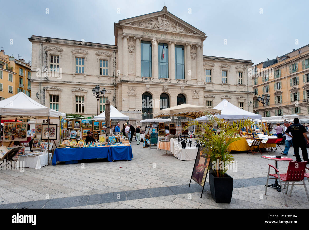 Markt in der Place du Palais-de-Justiz, Nizza Stockfoto