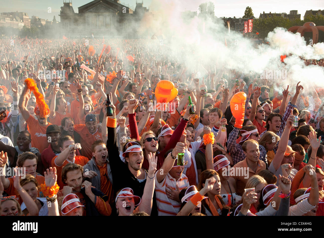 Quartal letzten Brasilien - Niederlande (1-2), 2. Juli 2010. Über 20,000 Unterstützer versammeln. Stockfoto