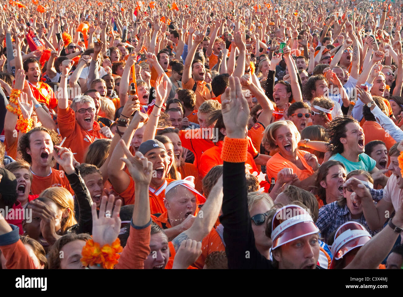 Quartal letzten Brasilien - Niederlande (1-2), 2. Juli 2010. Über 20,000 Unterstützer versammeln. Stockfoto