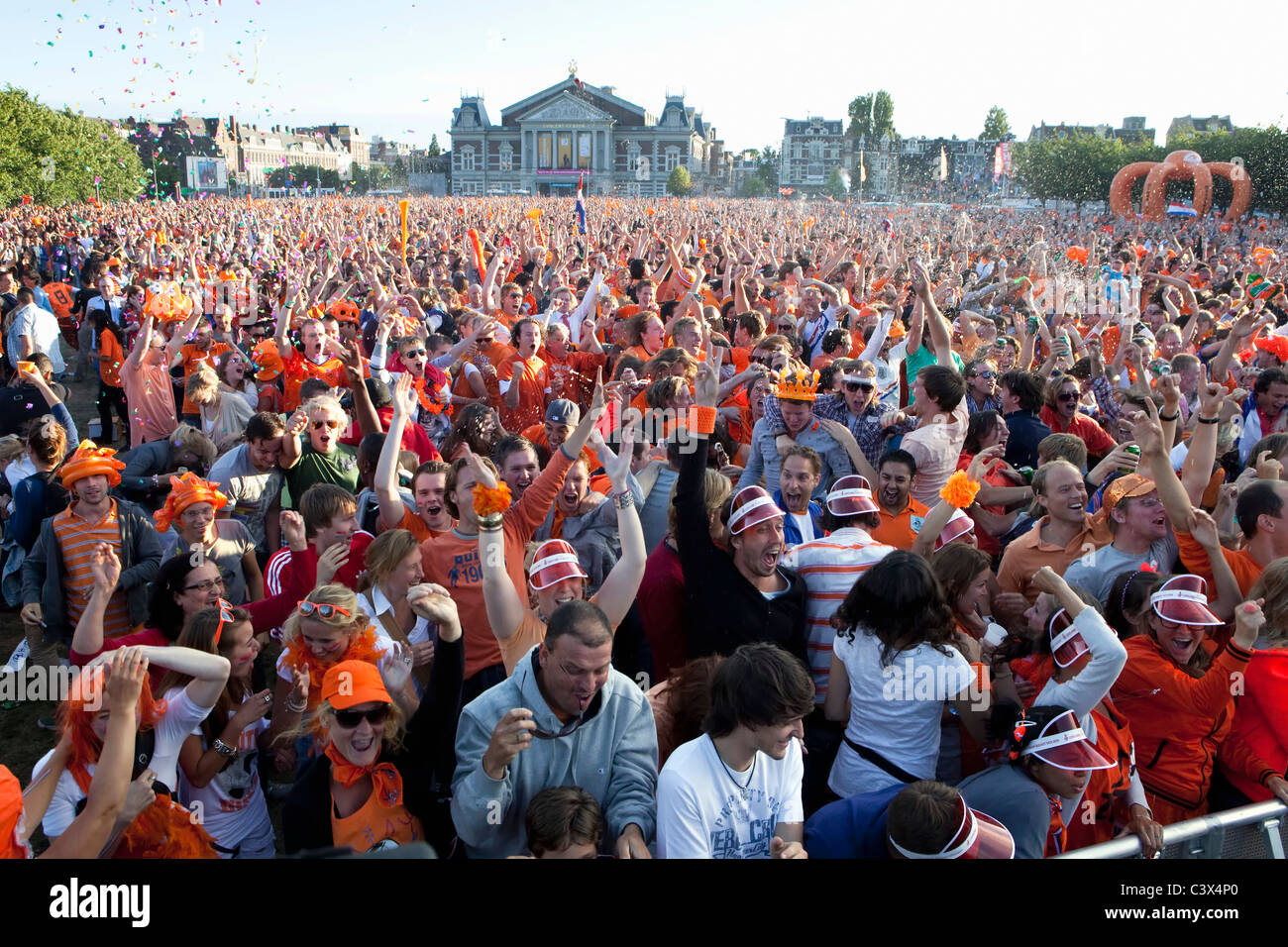 Quartal letzten Brasilien - Niederlande (1-2), 2. Juli 2010. Über 20,000 Unterstützer versammeln. Stockfoto