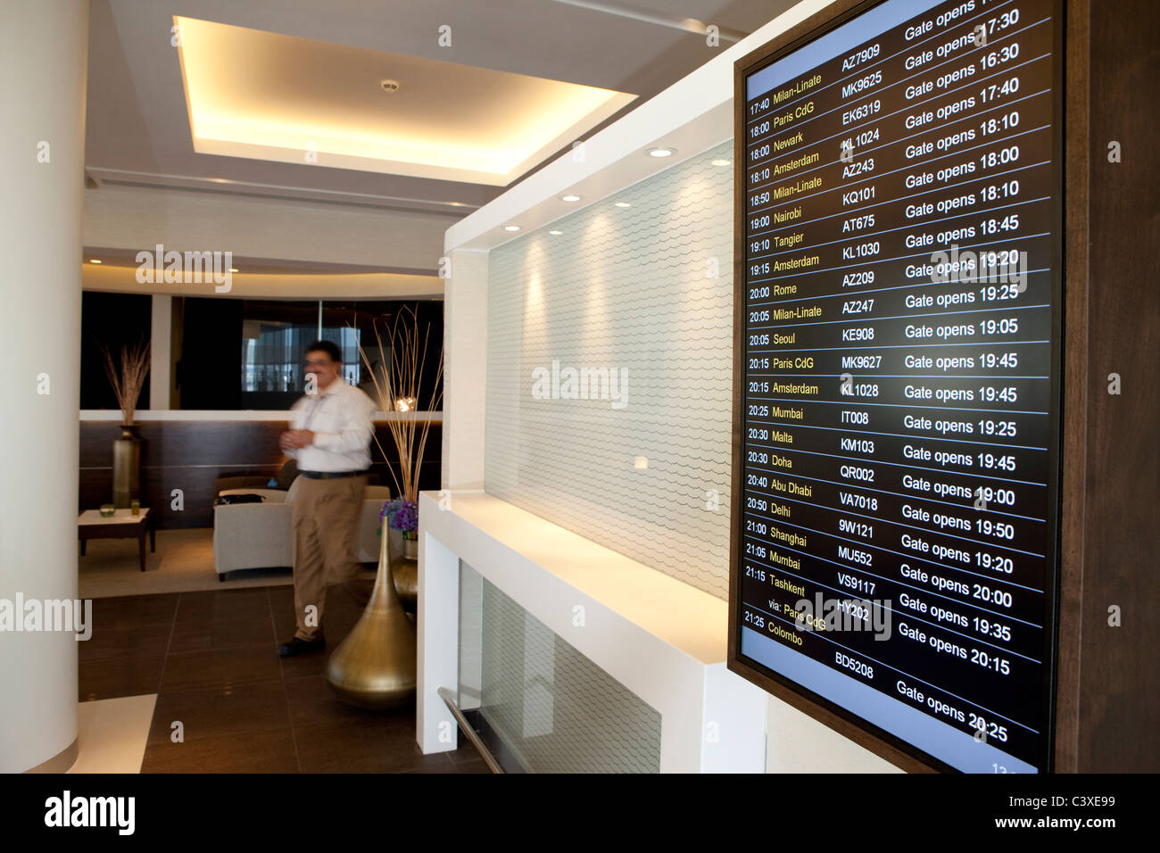 Die Gulf Air first und Business Class-Abflug-Lounge am Flughafen Heathrow. Stockfoto