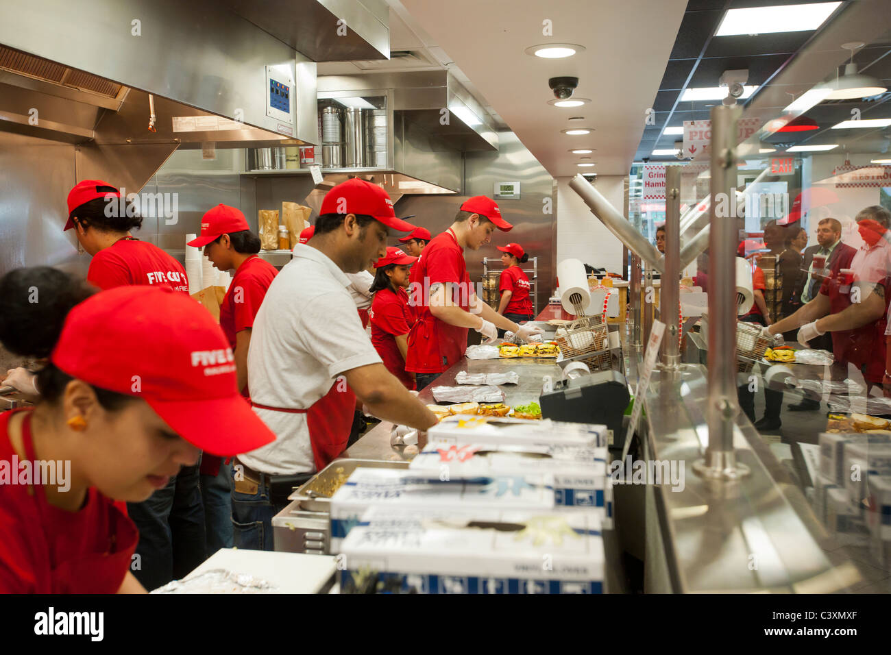Die fünf Jungs Burger und Pommes Lage im Metrotech Center im New Yorker Stadtteil Brooklyn Stockfoto