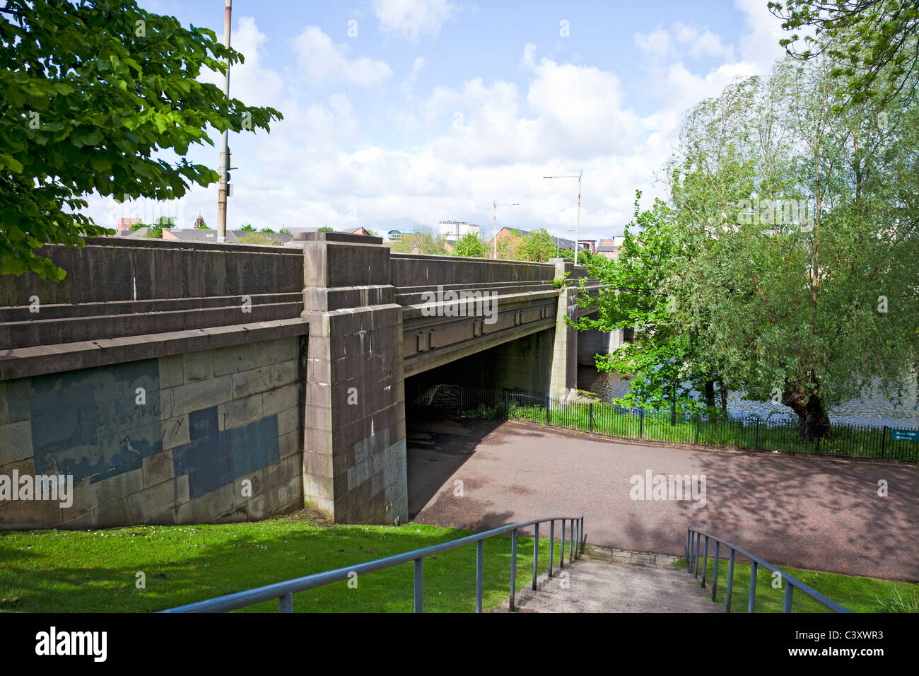 Kings-Brücke, Fußgängerbrücke über den Fluss Clyde östlich der Innenstadt von Glasgow, Glasgow Green vor. 1933: TPM Somers. Schottland Stockfoto