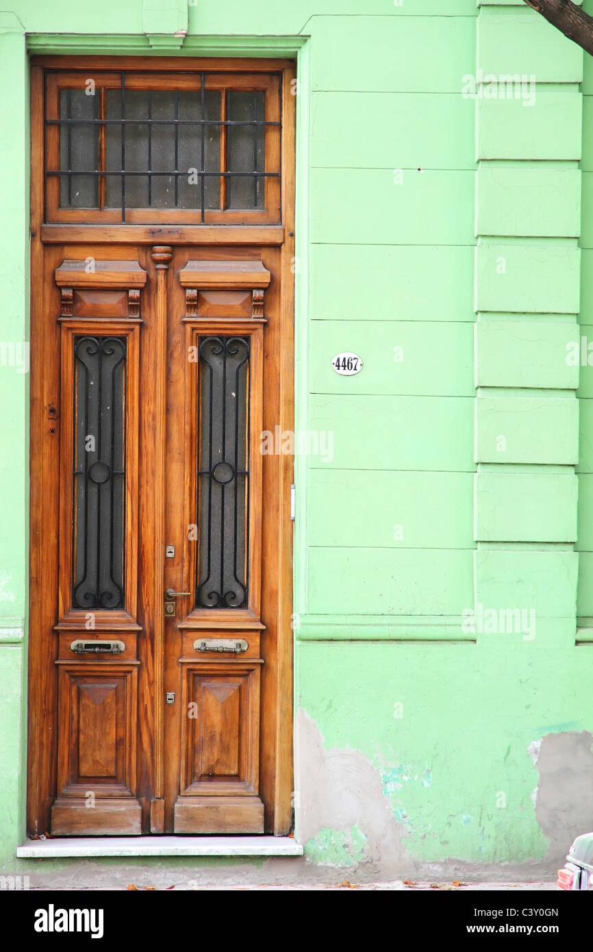 Eine Tür in Palermo Viejo, Buenos Aires. Stockfoto