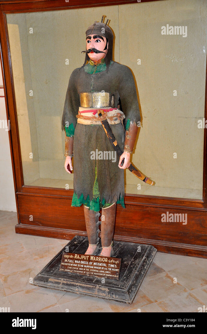 Statue von einem Rajput Krieger aus Rajasthan, Indien Stockfoto