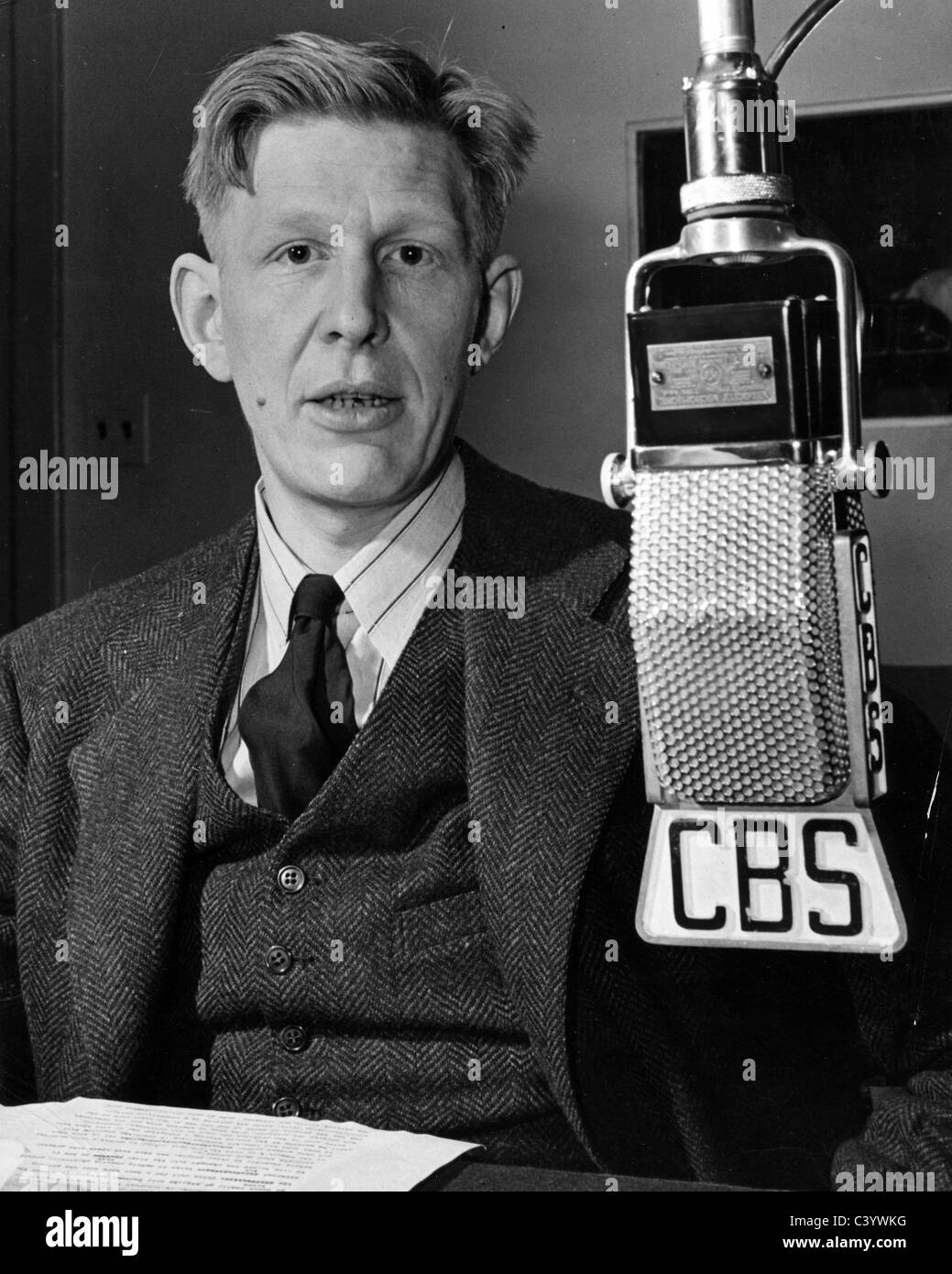 Auden (1907-1973) anglo-amerikanischer Dichter in einer amerikanischen Radiosendung über 1940 Stockfoto