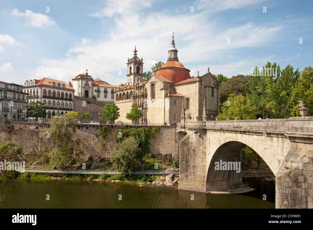 Portugal, Europa, Tumbleweed, Tamega, Fluss, Fluss, San Gonzalo, Brücke Stockfoto