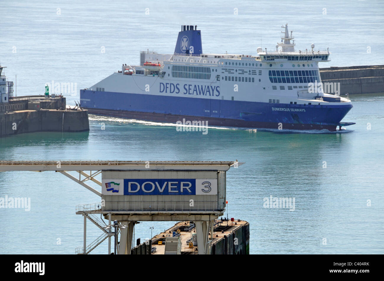 Hafen von Dover Fährhafen in den Eastern Docks und DFDS Seaways Service Anreise Stockfoto