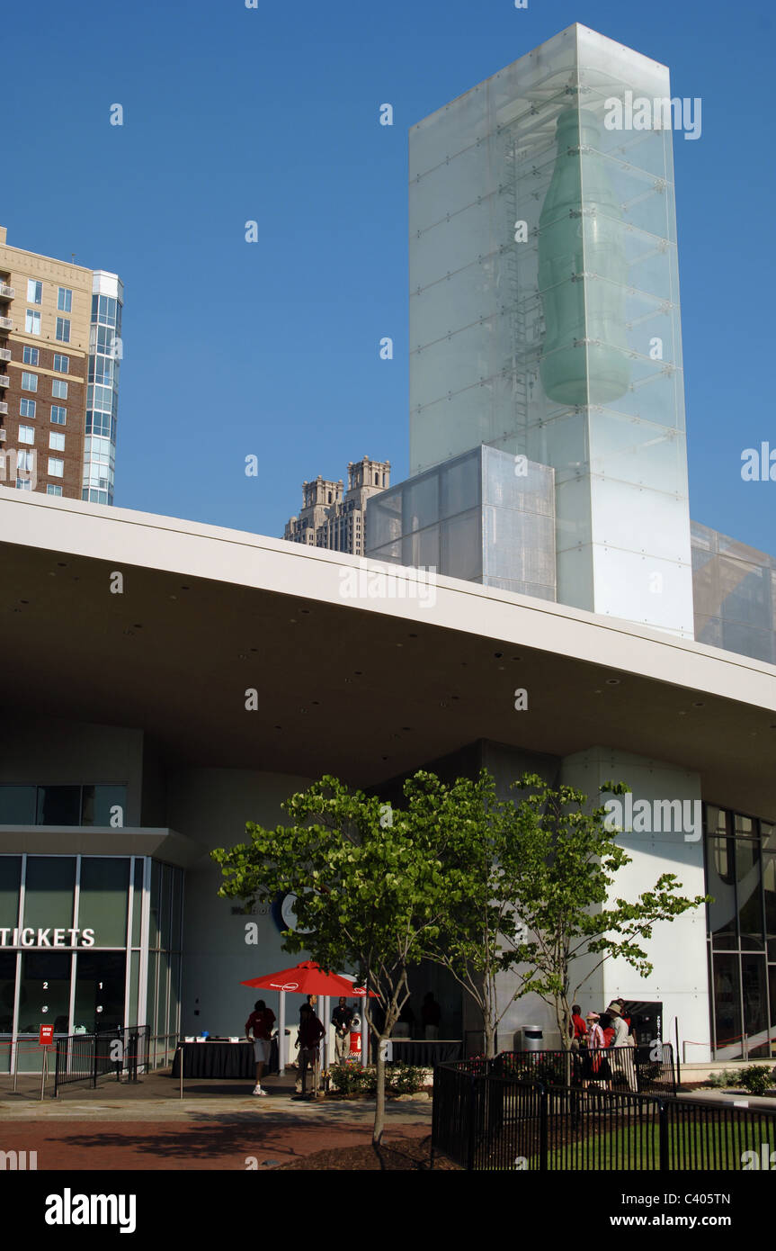 World of Coca-Cola. Permanente Ausstellung mit der Geschichte der The Coca-Cola Company. Von außen. Pemberton Place. Atlanta. USA Stockfoto
