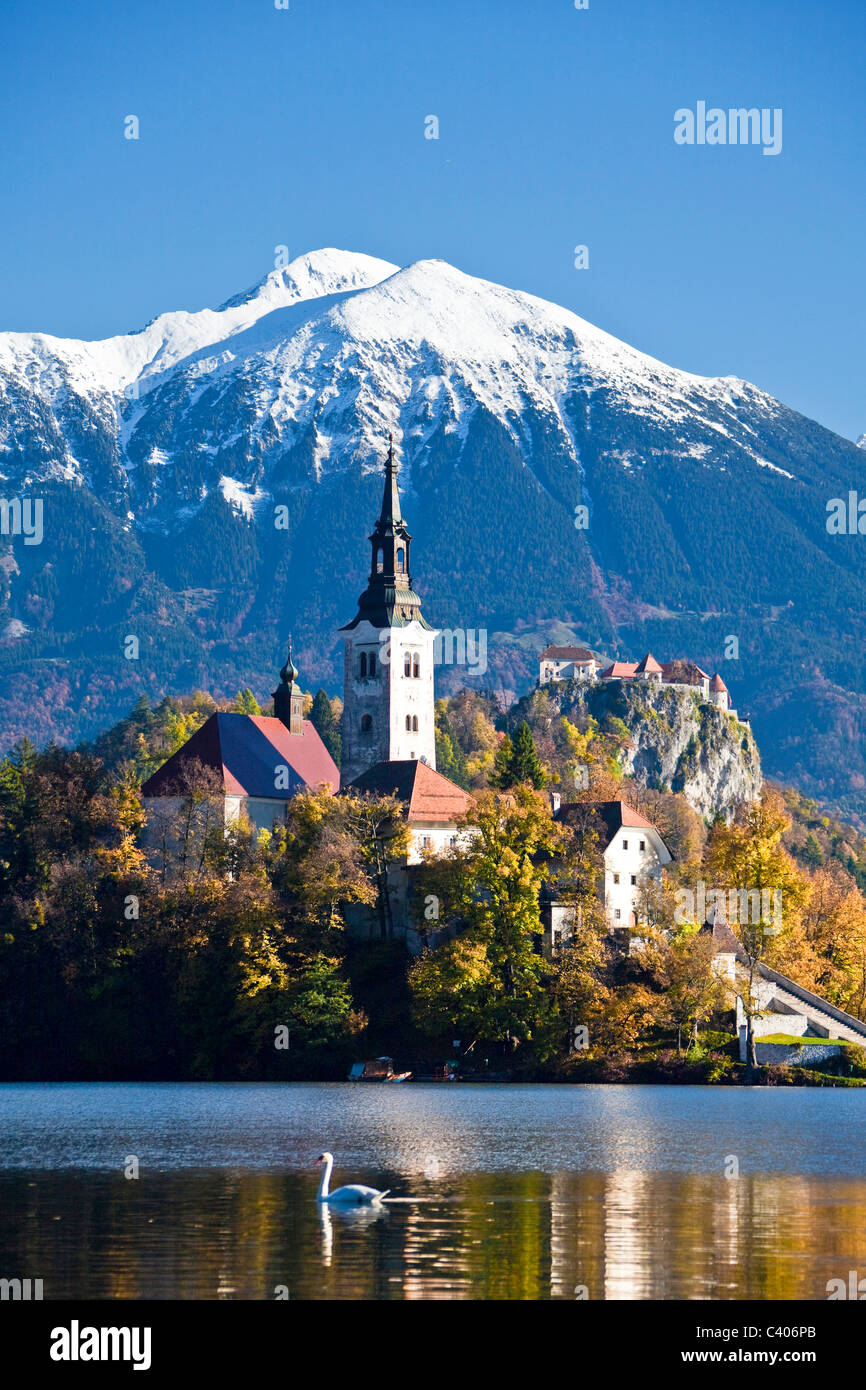 Slowenien, Europa, Bled, See, Herbst, Kirche, Berge Stockfoto