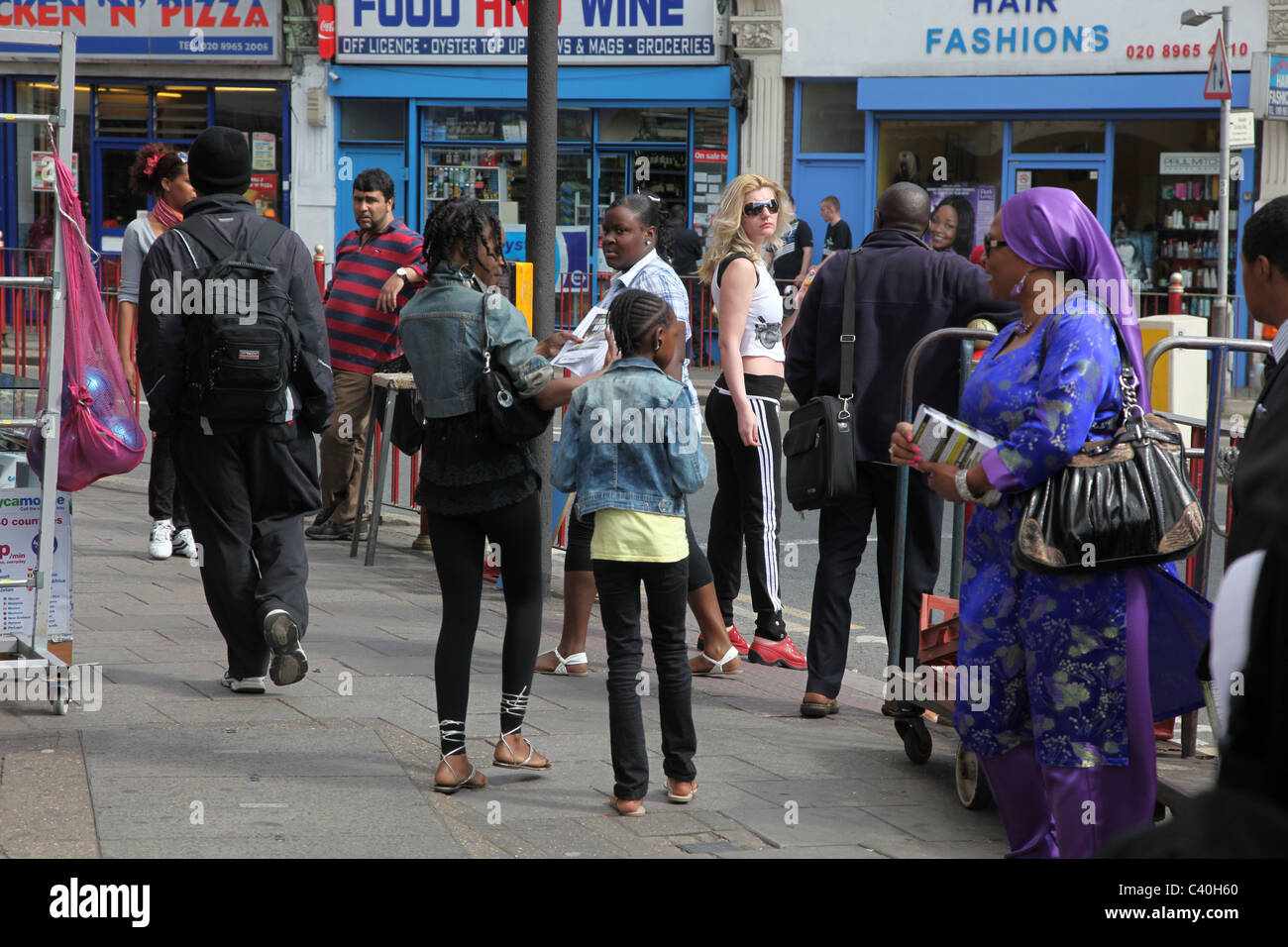 Harlesden, ein Bereich, in London mit einem der größten ethnischen Bevölkerung, vor allem Afro-Karibischen Stockfoto