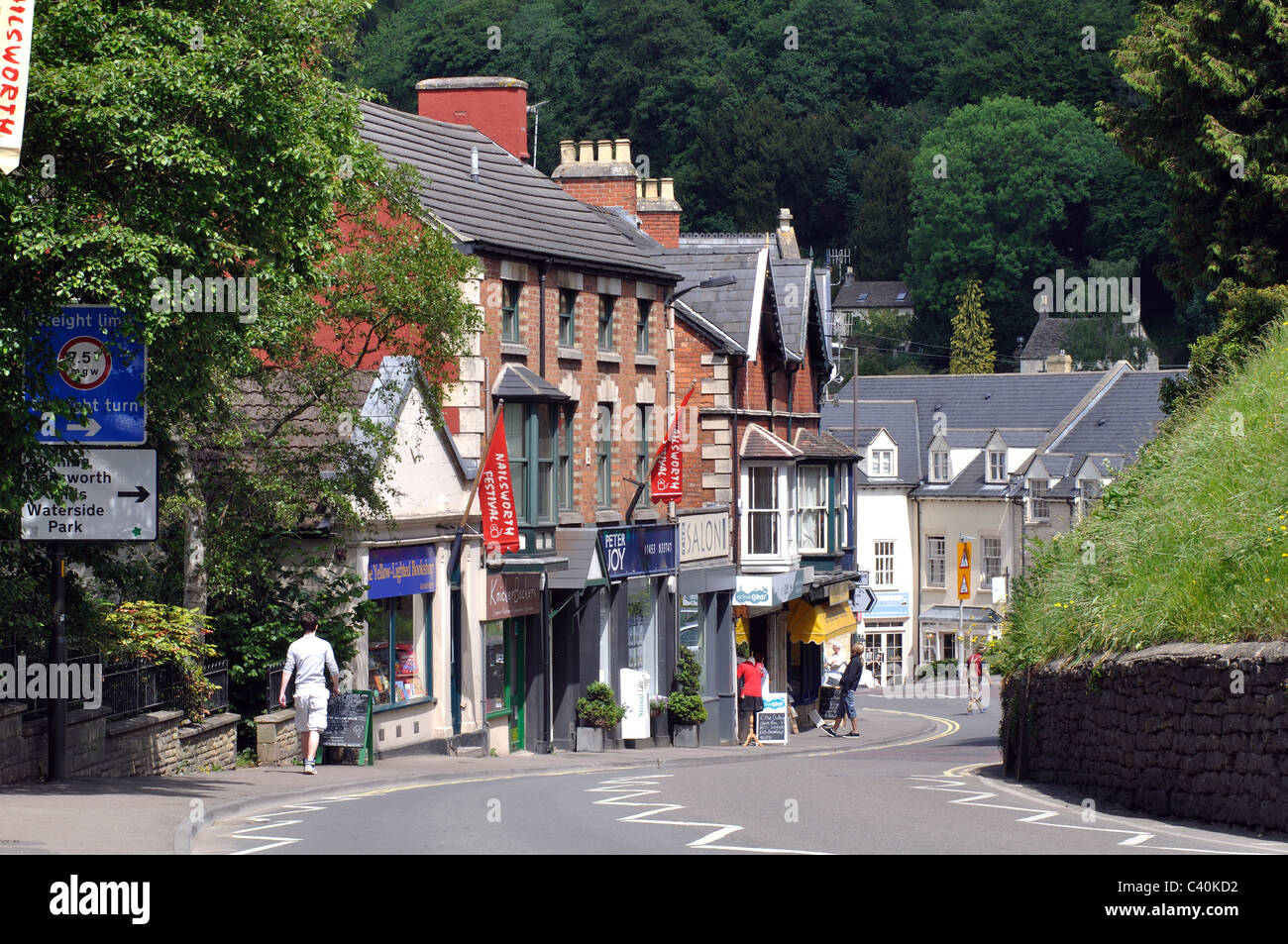 Brunnen-Straße, Nailsworth, Gloucestershire, England, UK Stockfoto