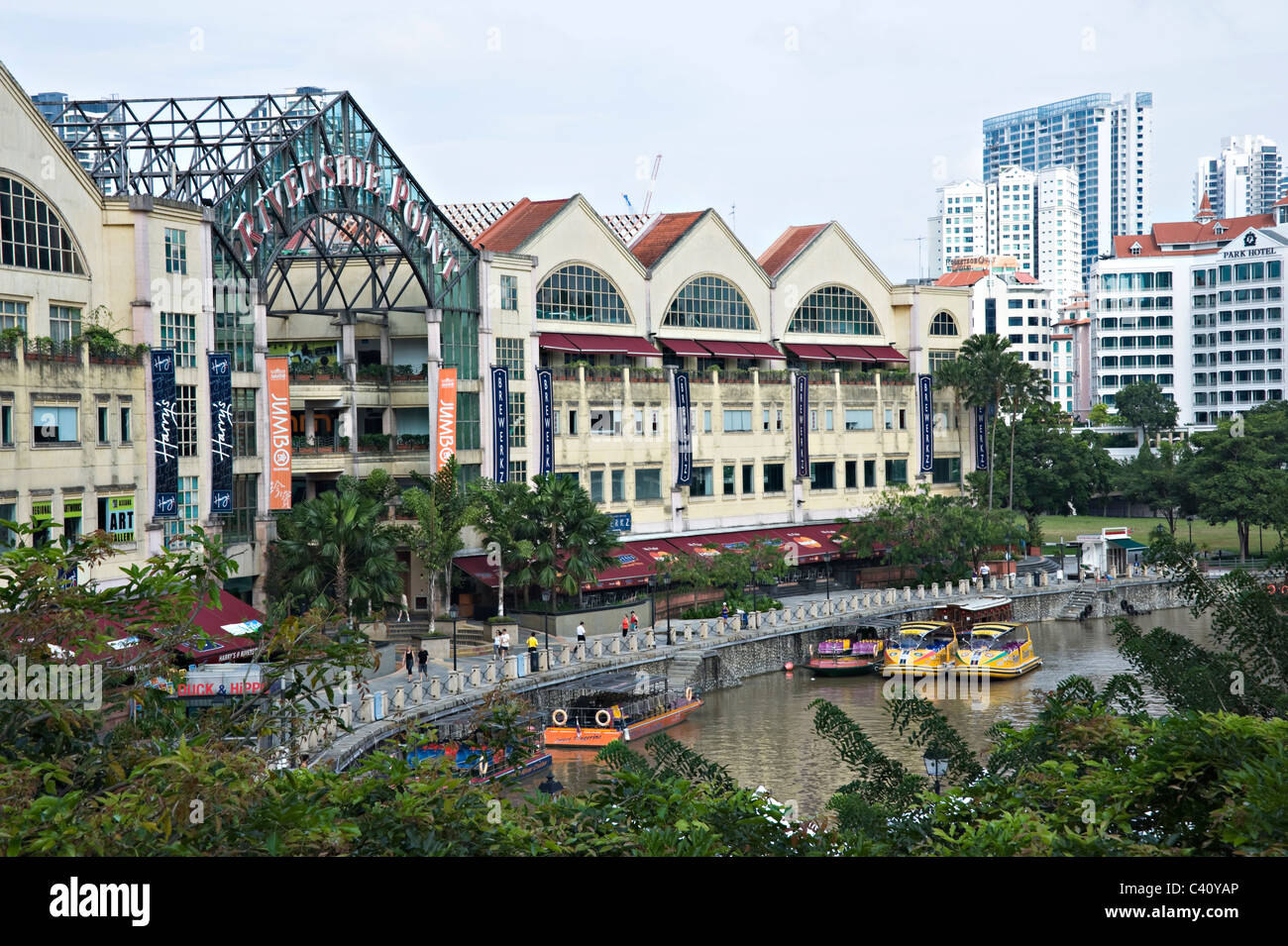 Die Brewerkz Micro Brewery Bar und Restaurant im Riverside Point-Komplex am Clarke Quay Republik von Singapur Stockfoto
