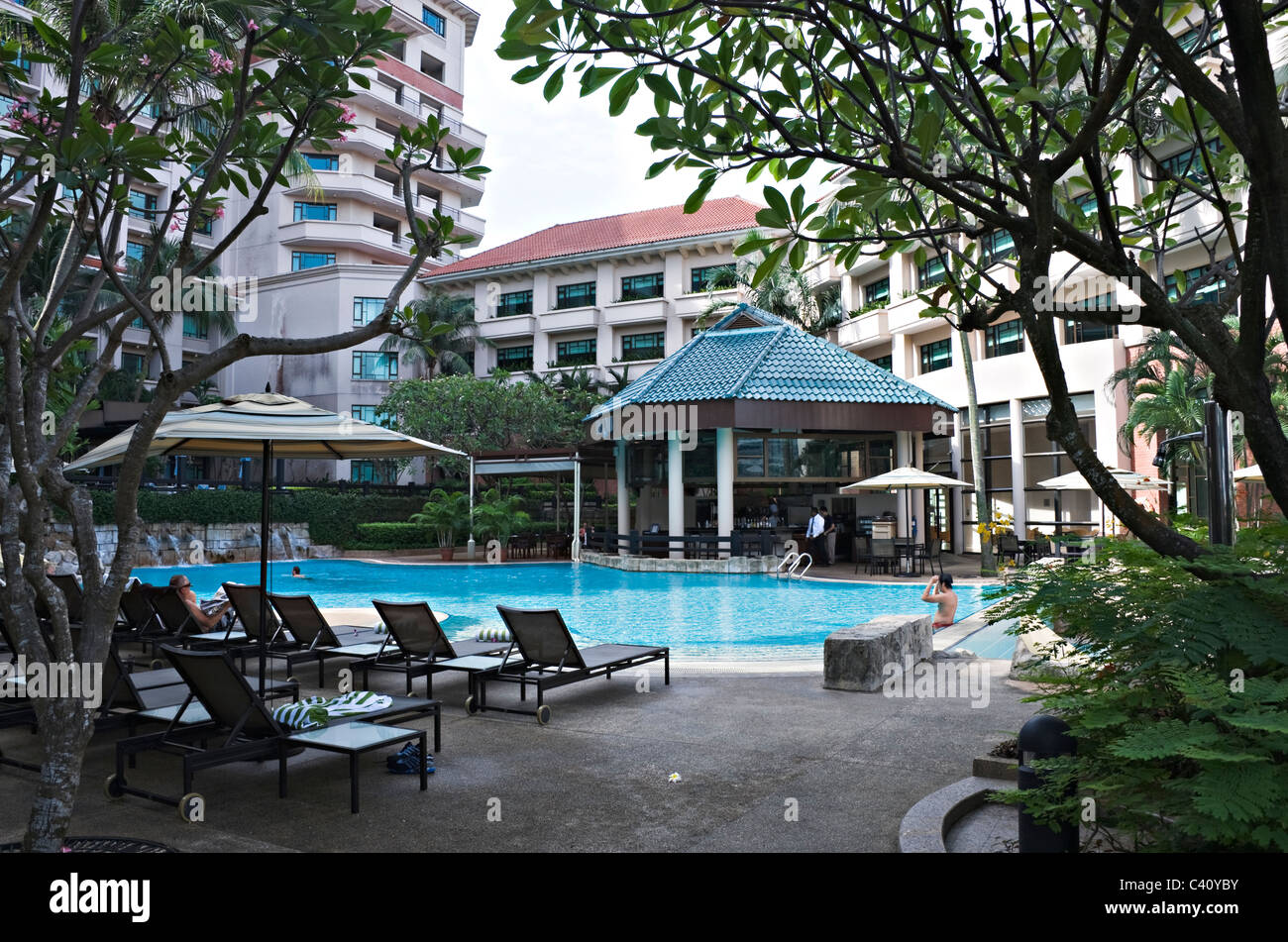 Die moderne Swissotel in Merchant Court mit Swimmingpool und blaue Kartoffel Bar und Restaurant-Republik von Singapur Stockfoto