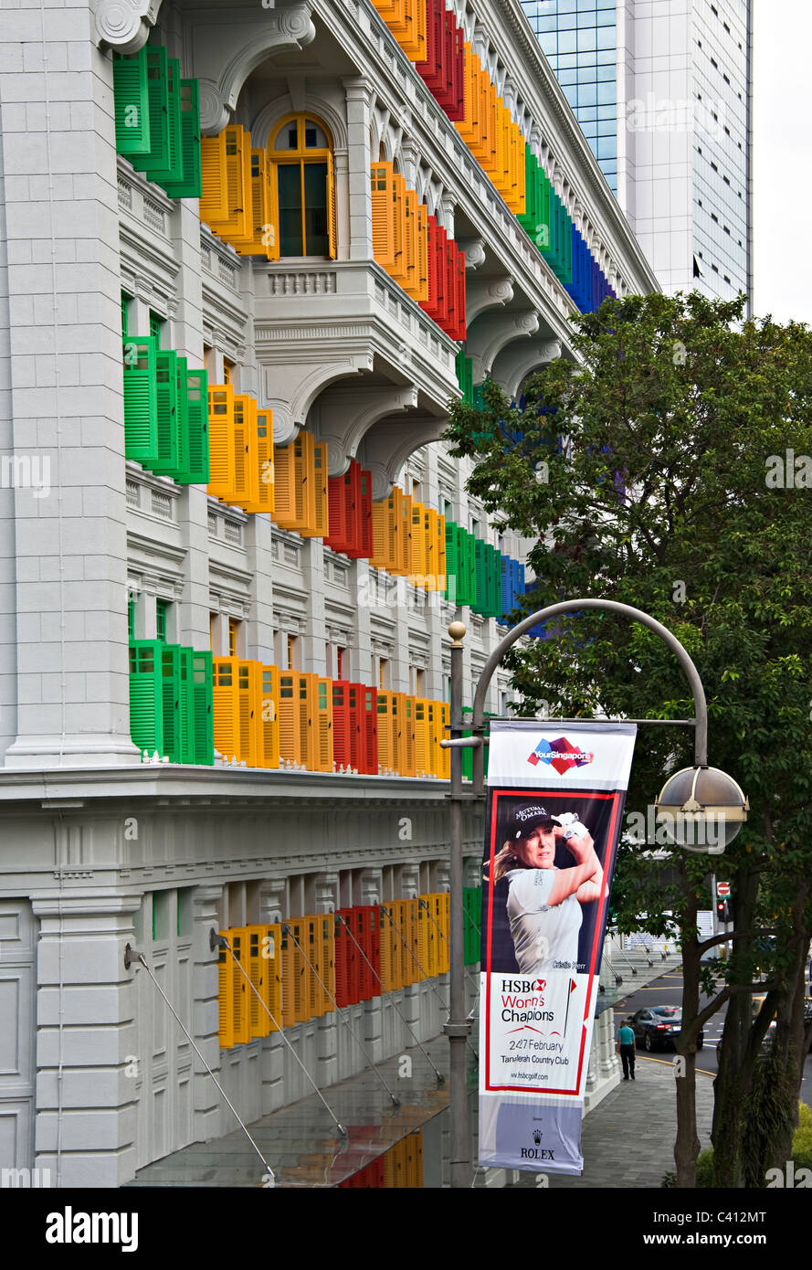 Die bunten Fensterläden der alten Polizeistation in Hill Street Republik Singapur Asien Stockfoto